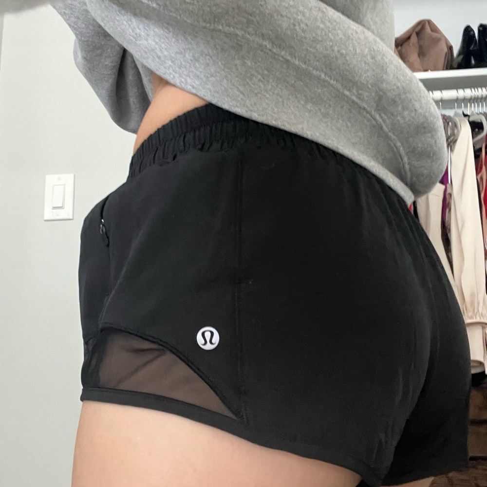 Lululemon hotty hot shorts 2.5 inseam
